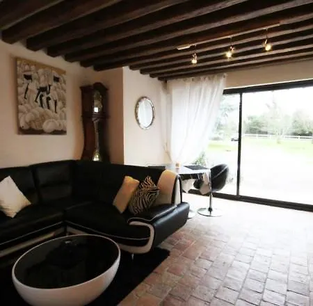 Dom wakacyjny Les Hibiscus *