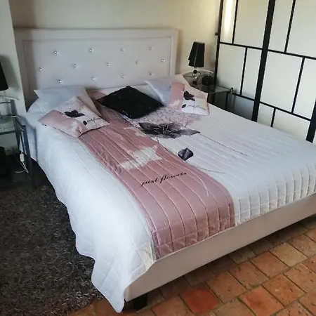 Les Hibiscus Дом отдыха