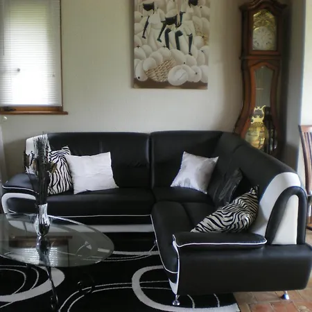 Дом отдыха Les Hibiscus Онфлёр